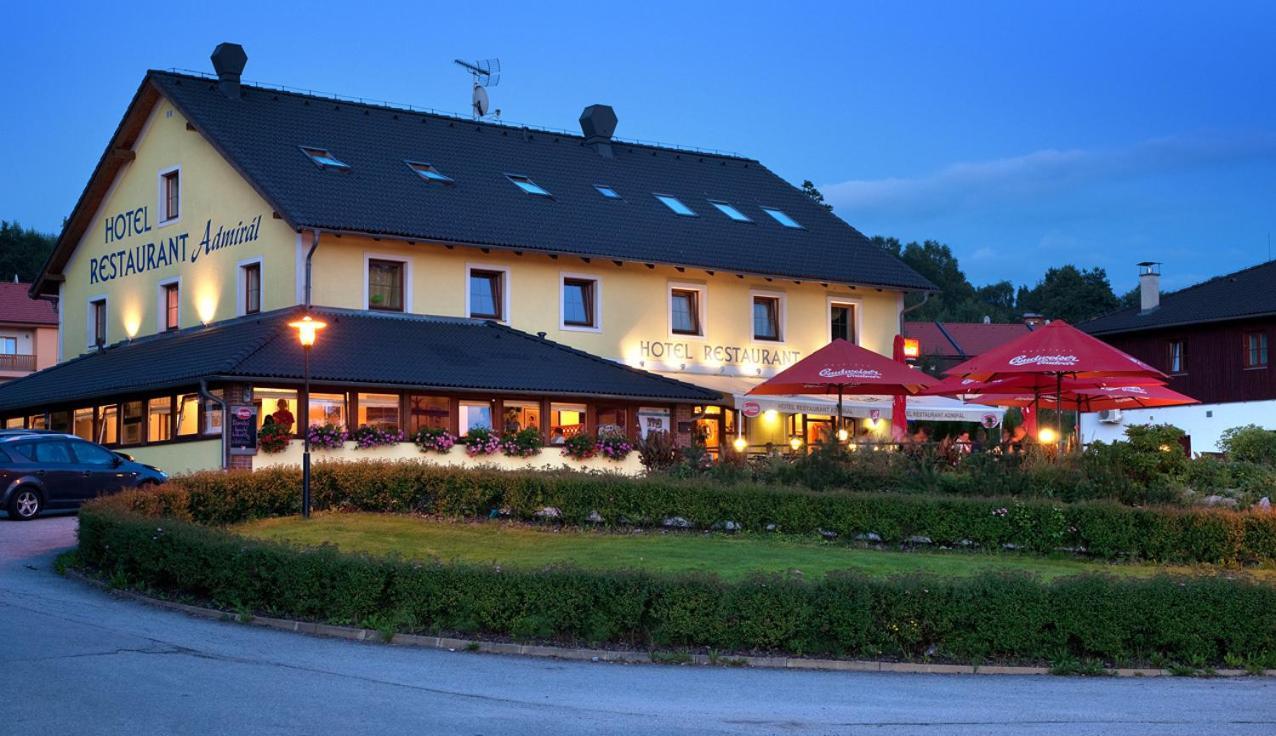 Hotel Admiral Lipno nad Vltavou Luaran gambar