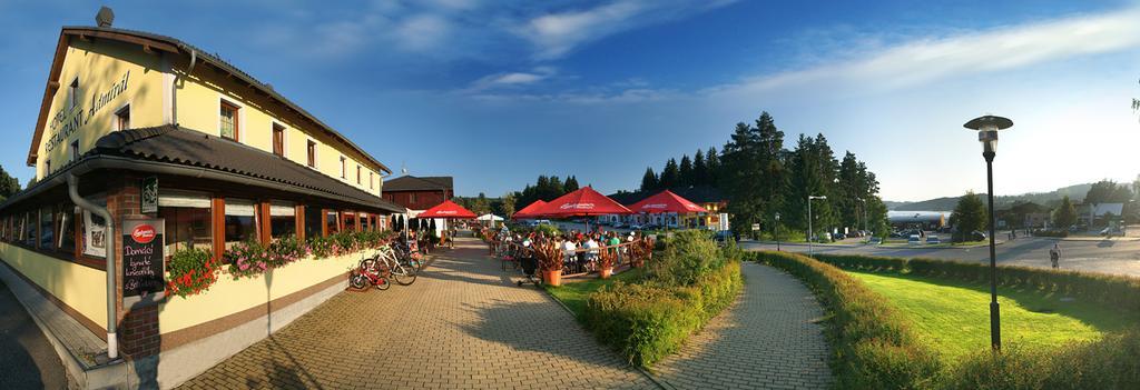 Hotel Admiral Lipno nad Vltavou Luaran gambar