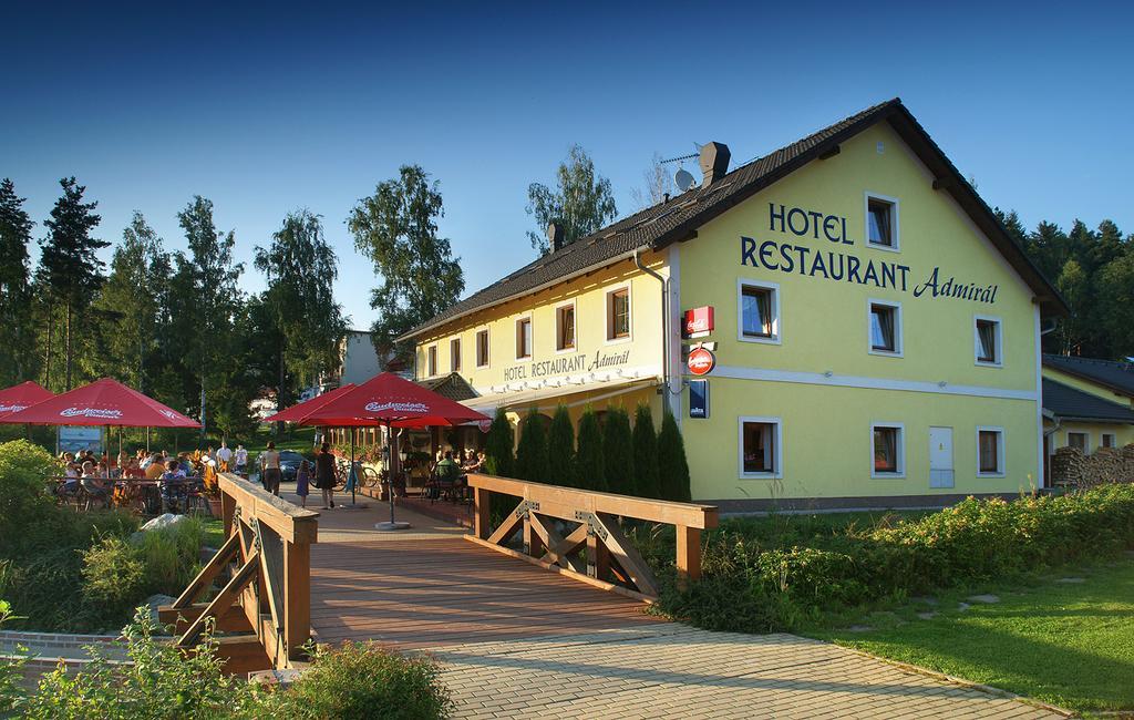 Hotel Admiral Lipno nad Vltavou Luaran gambar