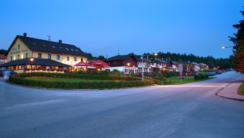 Hotel Admiral Lipno nad Vltavou Luaran gambar