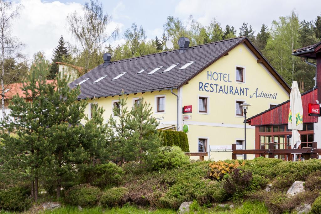 Hotel Admiral Lipno nad Vltavou Luaran gambar