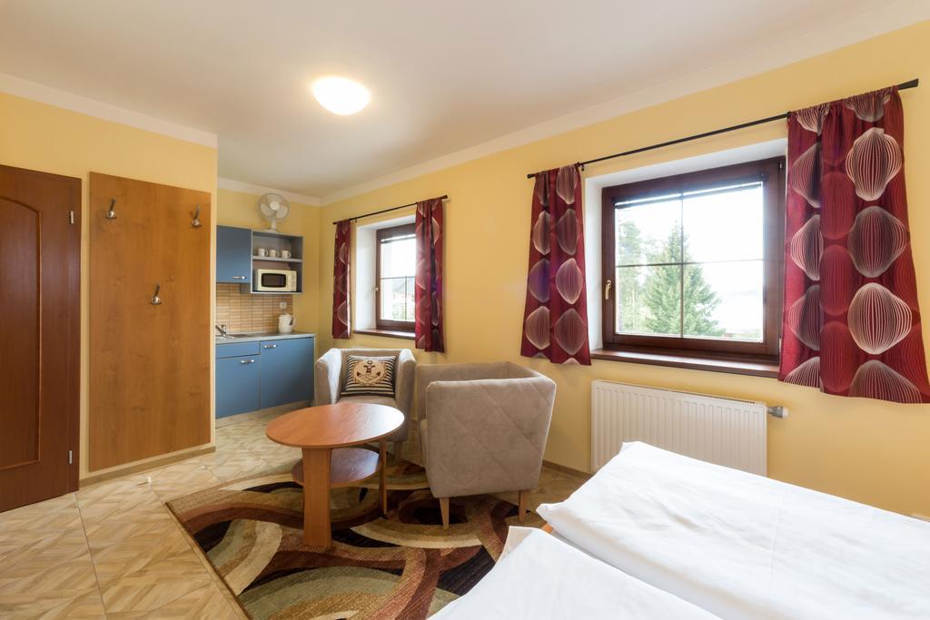 Hotel Admiral Lipno nad Vltavou Luaran gambar